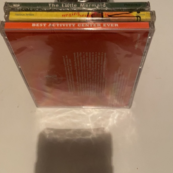 Bundle 3 new children’s audio CDs The little mermaid Singing Animal Parade - Picture 9 of 12